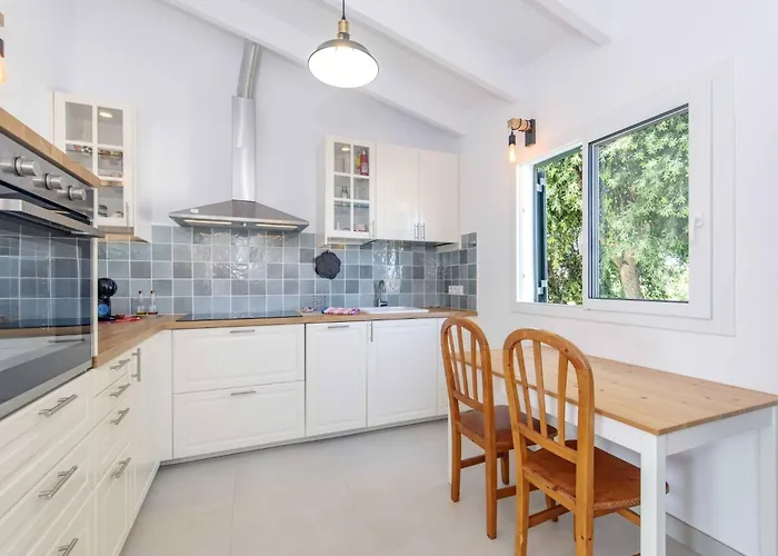 Mare A Fabulous Hideaway Villa